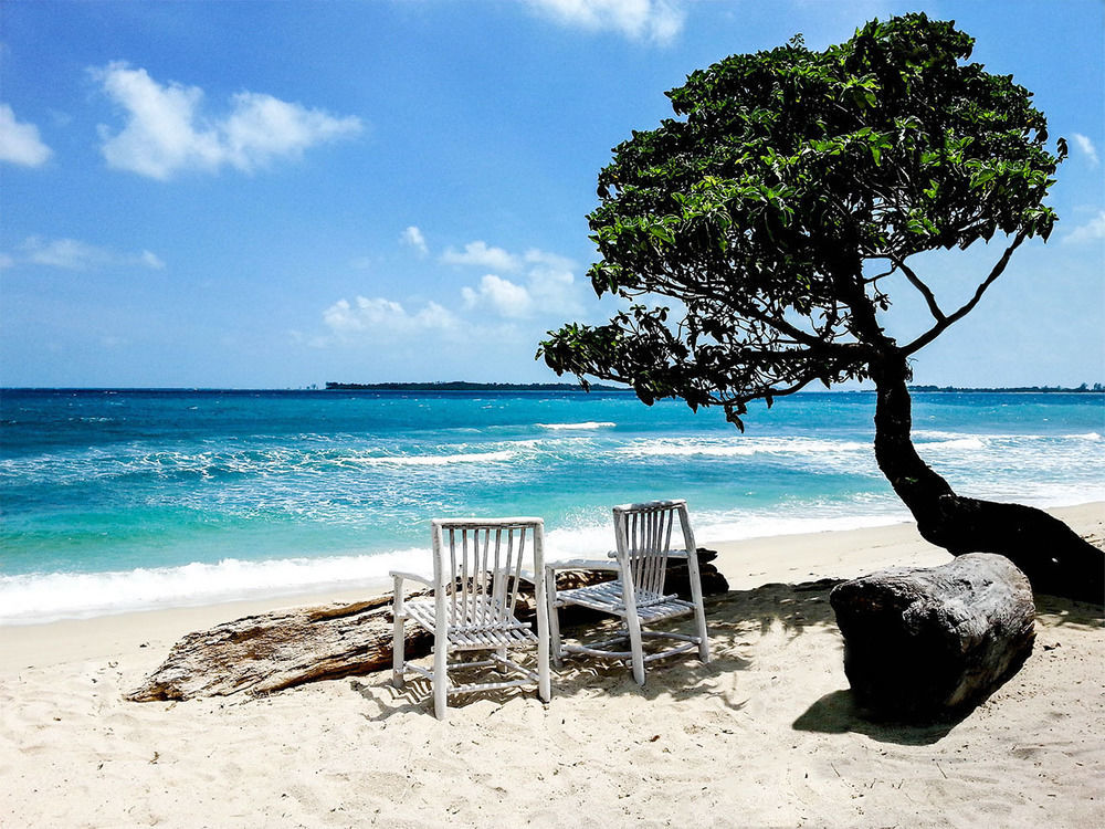 Trikora Beach Club And Resort Teluk Bakau Екстериор снимка