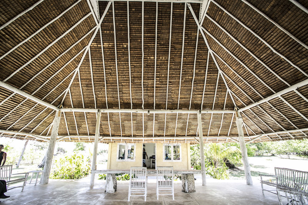 Trikora Beach Club And Resort Teluk Bakau Екстериор снимка