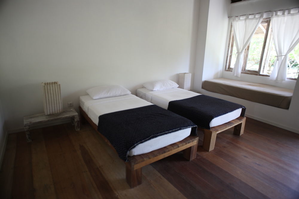 Trikora Beach Club And Resort Teluk Bakau Екстериор снимка