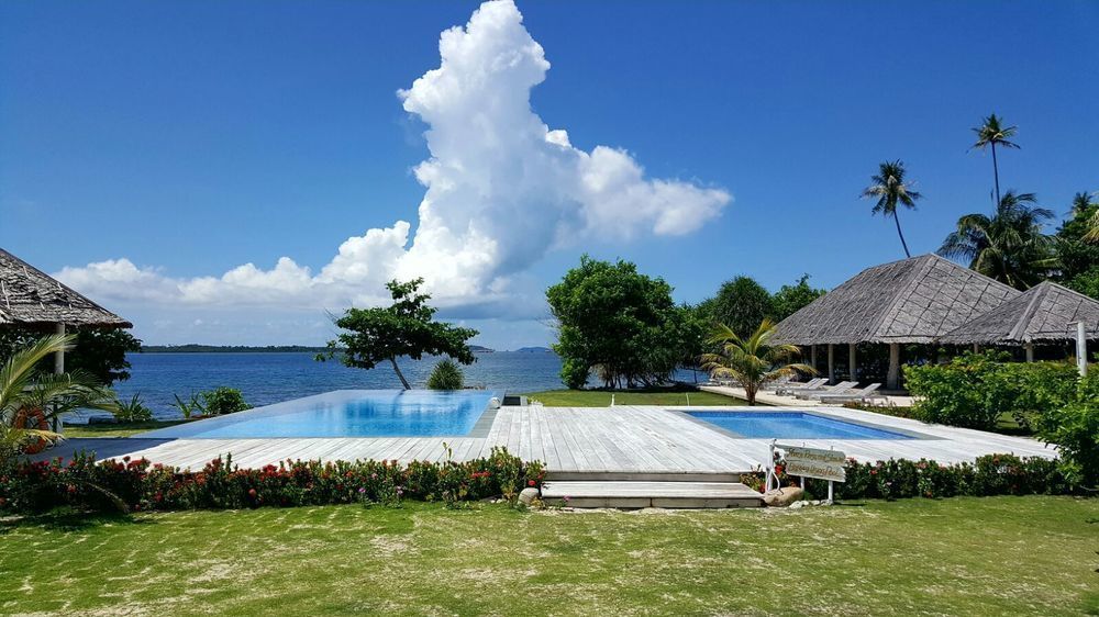 Trikora Beach Club And Resort Teluk Bakau Екстериор снимка