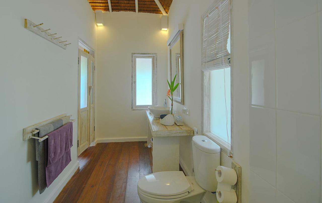 Trikora Beach Club And Resort Teluk Bakau Екстериор снимка